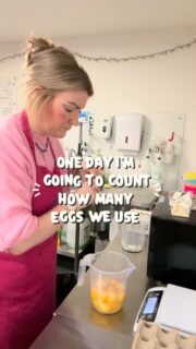 Thanks to @whitakersleeds for all eggs we get! 

Pretty bakes. Big flavour. Zero compromise 💖
🌐 jodiebakes.co.uk
💌 hello@jodiebakes.co.uk