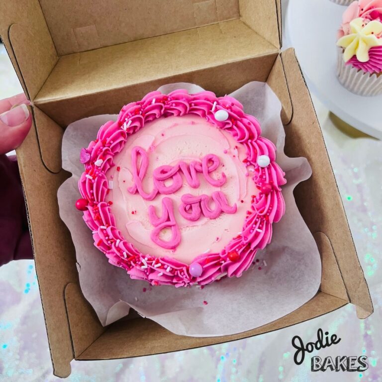 valentines cake bespoke cake leeds